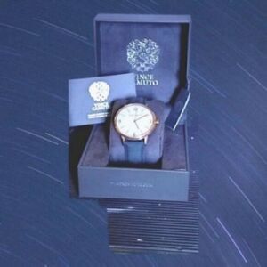 VINCE CAMUTO  Wàtch  GOLD Diak NAVY  LEATHER BAND    Original Price$95 NIB